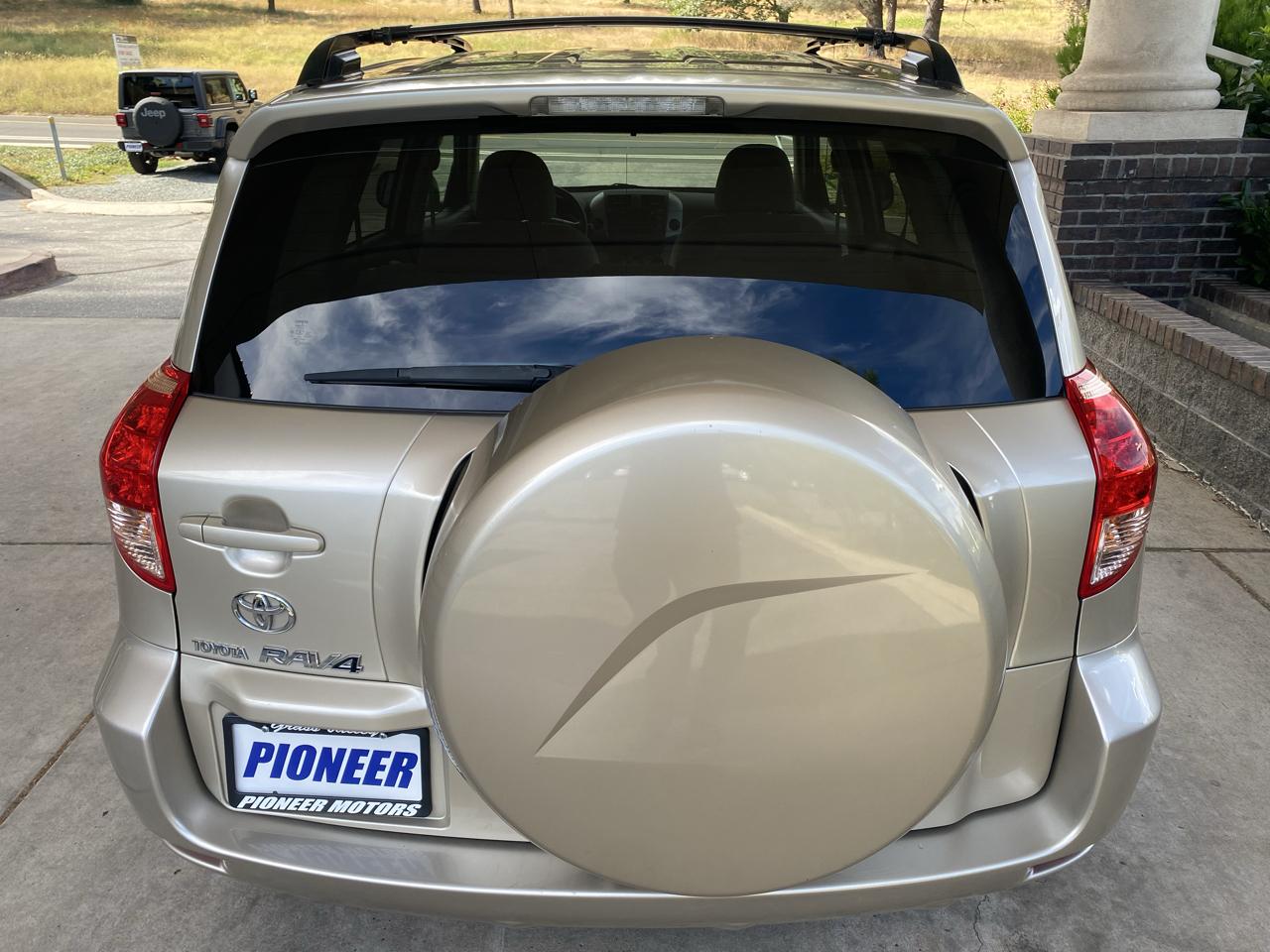Toyota RAV4  2008