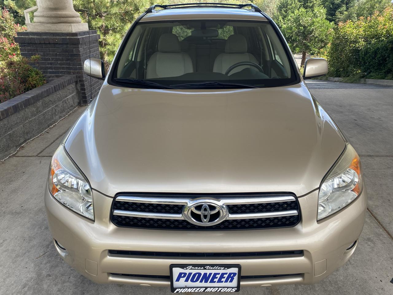 Toyota RAV4  2008