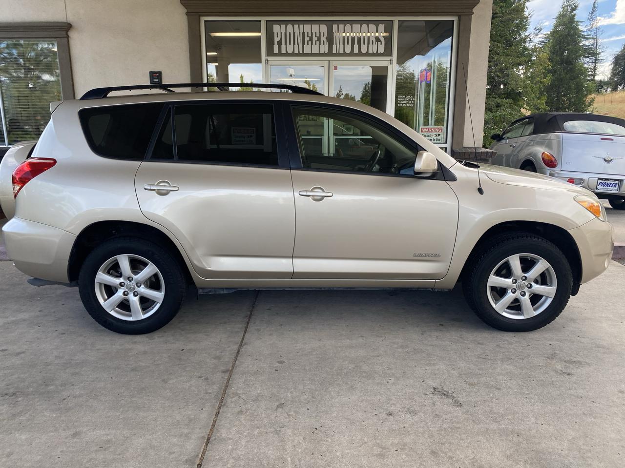 Toyota RAV4  2008