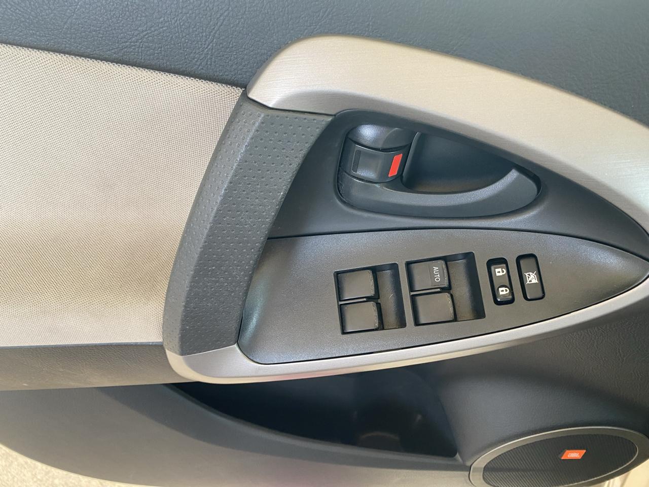 Toyota RAV4  2008