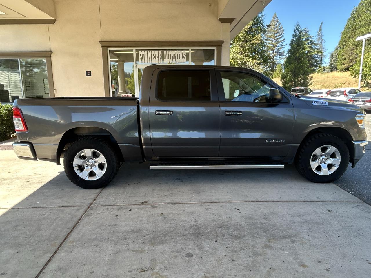 RAM 1500 Big Horn/Lone Star 4x4 Crew Cab 5'7" Box 2019