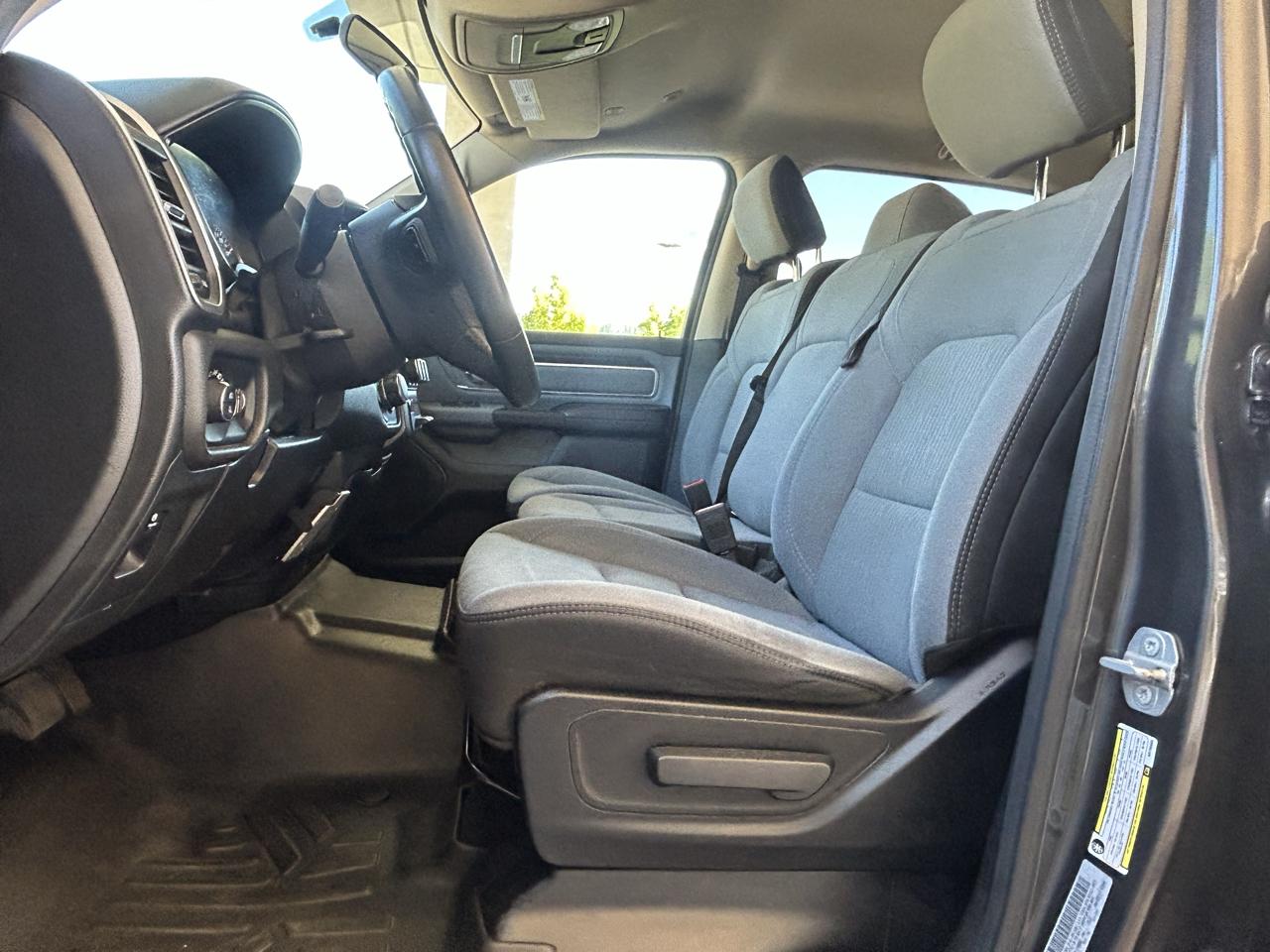 RAM 1500 Big Horn/Lone Star 4x4 Crew Cab 5'7" Box 2019