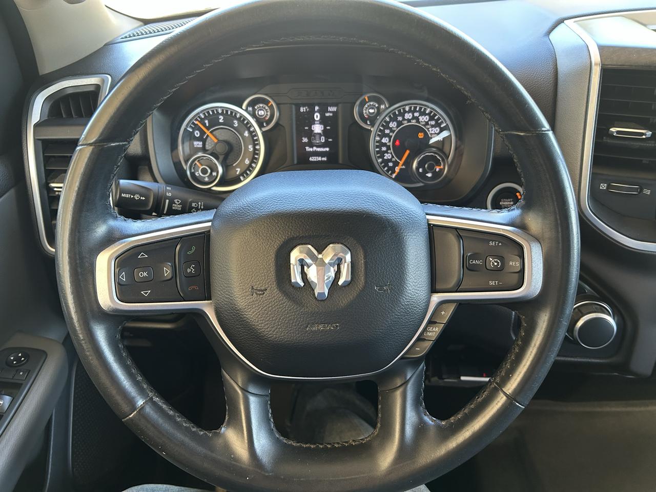 RAM 1500 Big Horn/Lone Star 4x4 Crew Cab 5'7" Box 2019