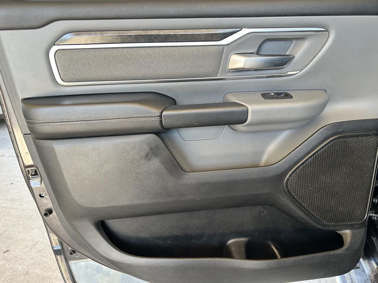 RAM 1500 Big Horn/Lone Star 4x4 Crew Cab 5'7" Box 2019