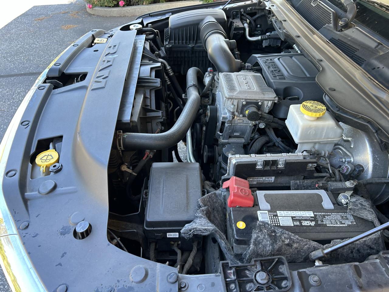 RAM 1500 Big Horn/Lone Star 4x4 Crew Cab 5'7" Box 2019