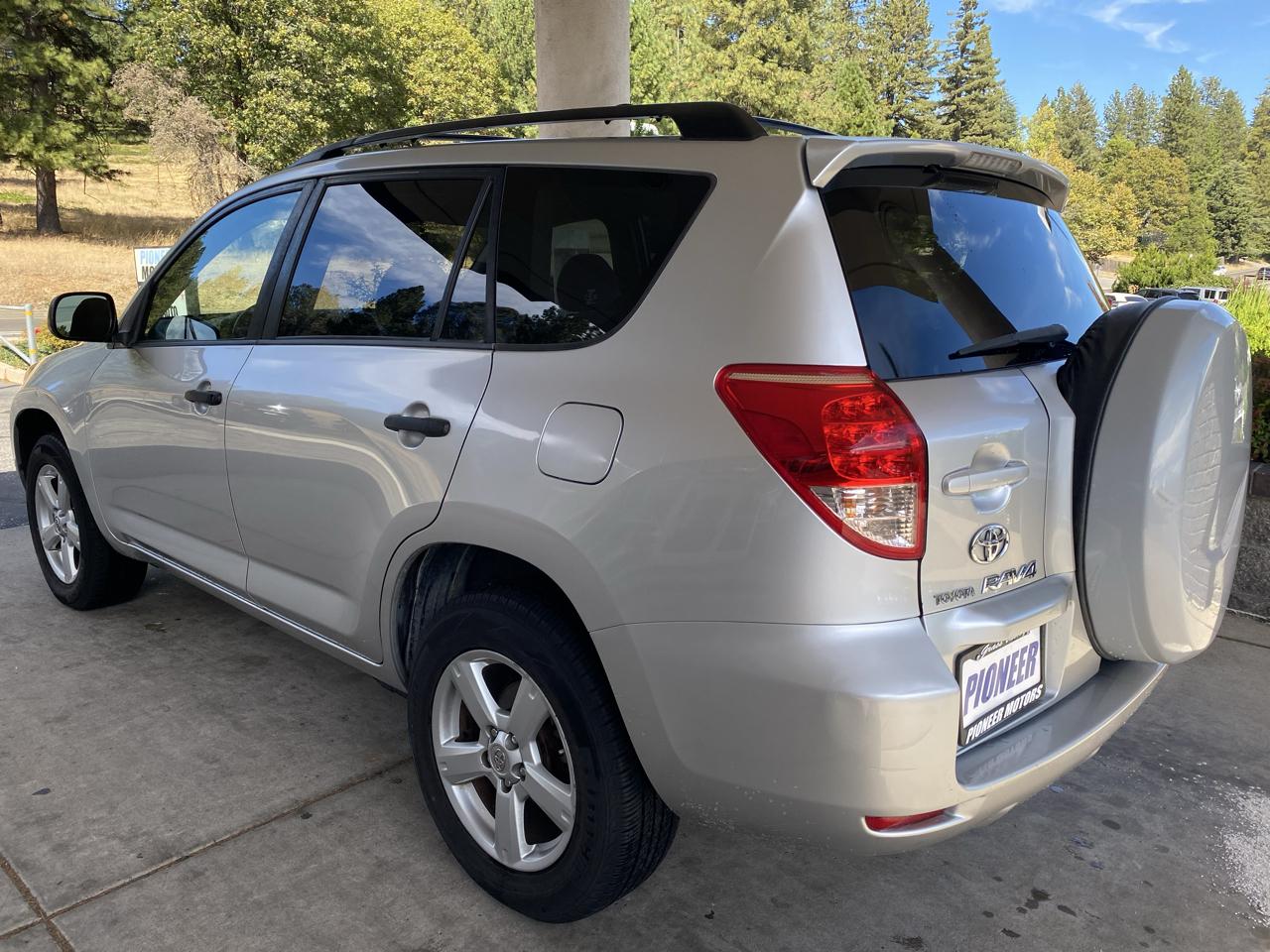 Toyota RAV4  2007