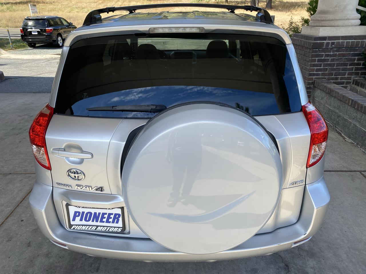 Toyota RAV4  2007