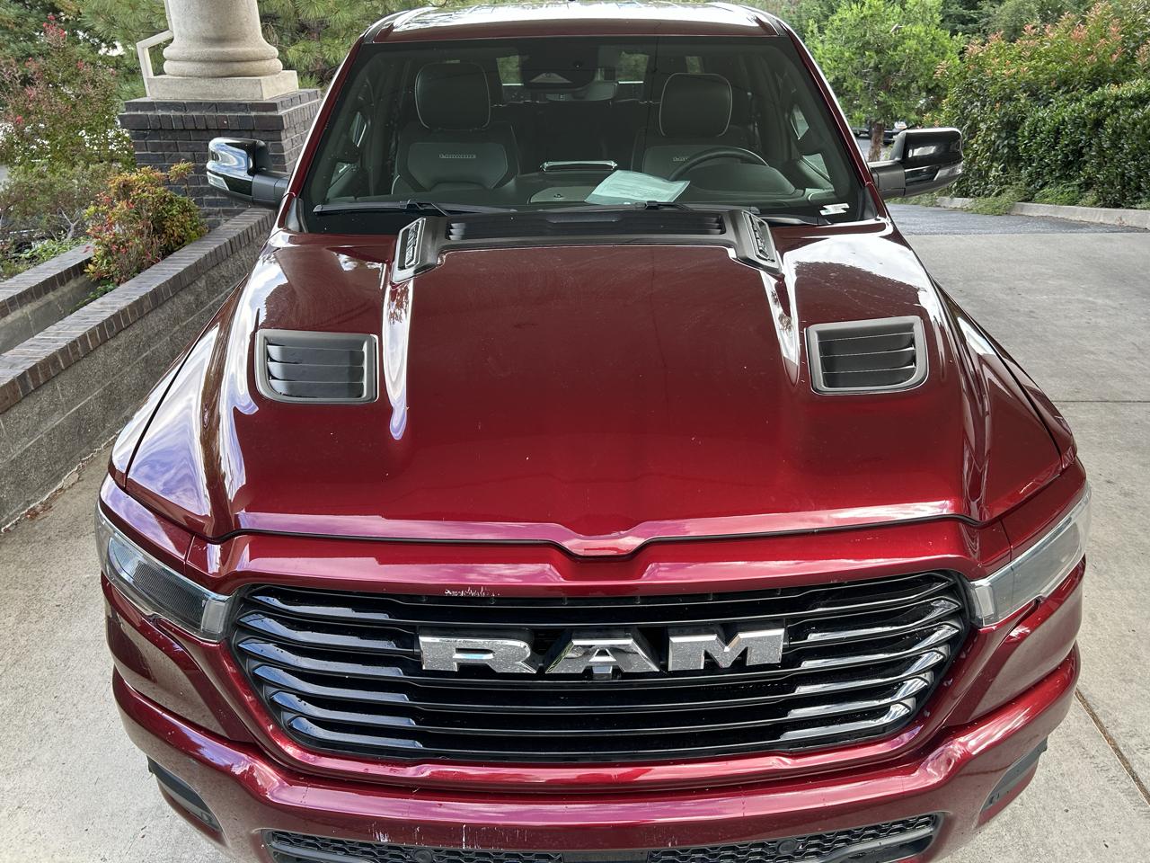 RAM 1500 Laramie 4x4 Crew Cab 6'4" Box 2025