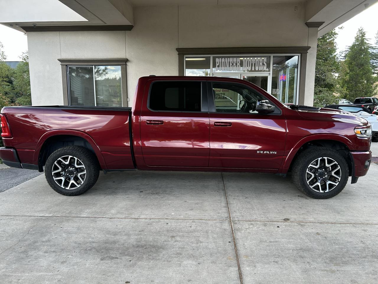 RAM 1500 Laramie 4x4 Crew Cab 6'4" Box 2025