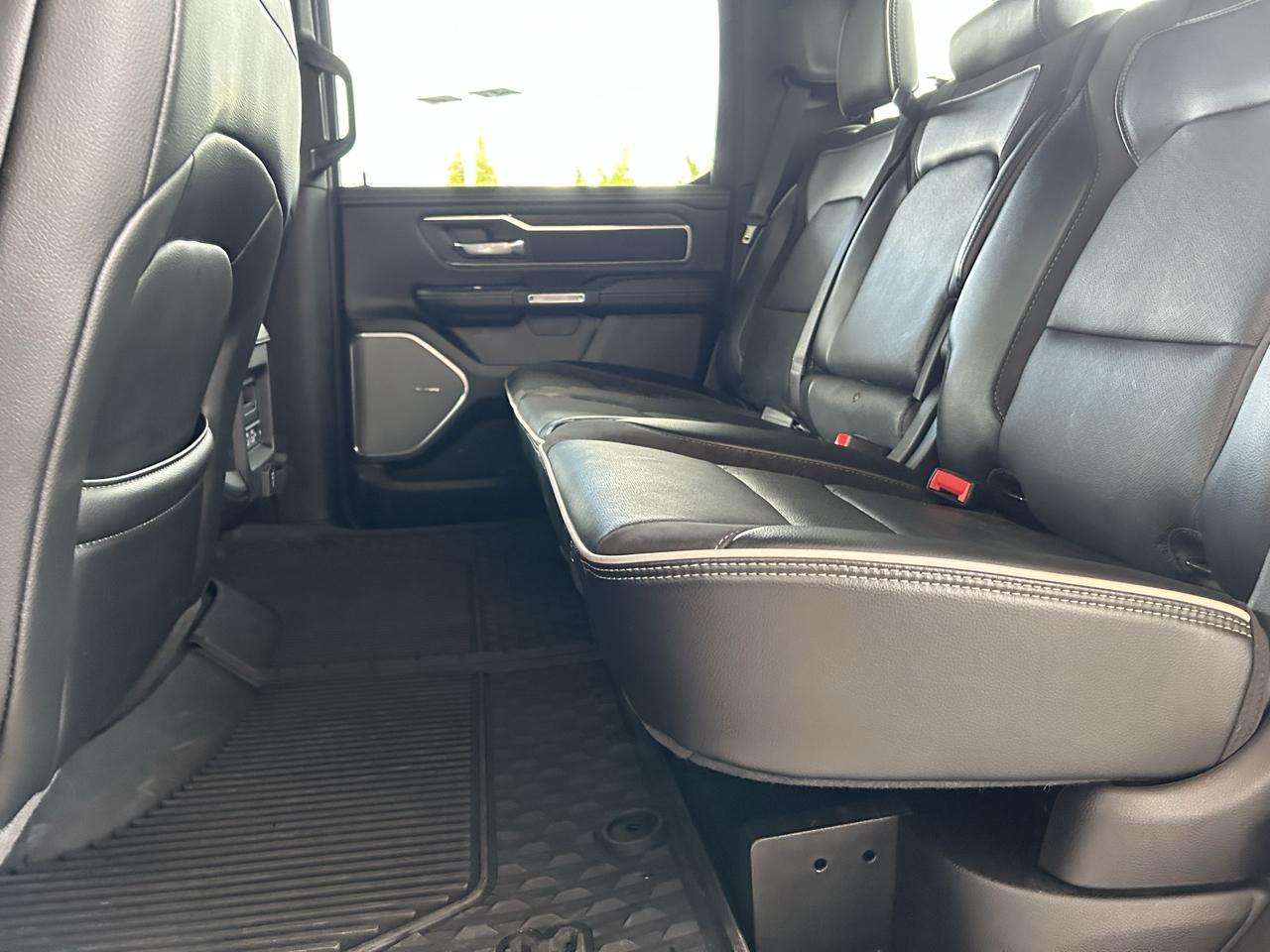 RAM 1500 Laramie 4x4 Crew Cab 6'4" Box 2025