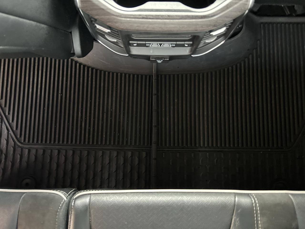 RAM 1500 Laramie 4x4 Crew Cab 6'4" Box 2025