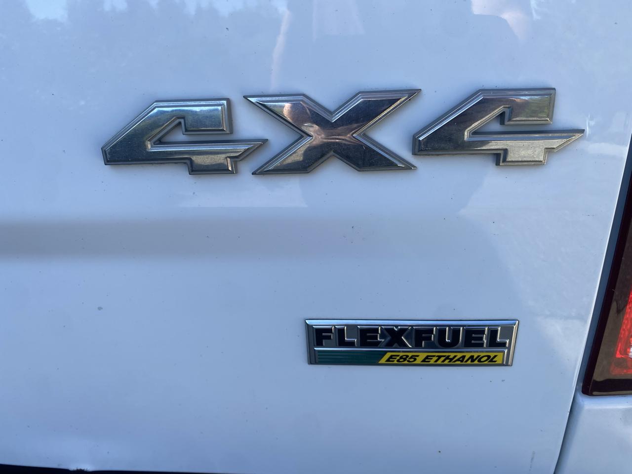 RAM 1500 Classic Tradesman 4x4 Reg Cab 8' Box 2019