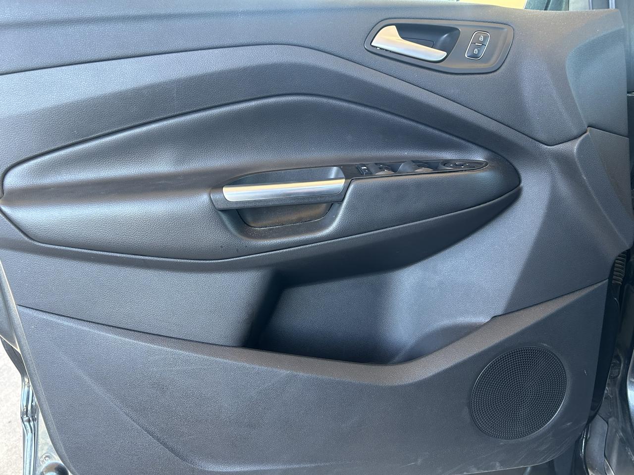 Ford Escape SE FWD 2017