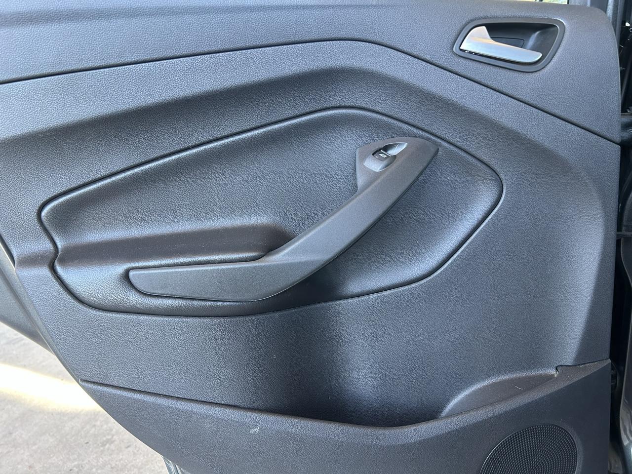 Ford Escape SE FWD 2017