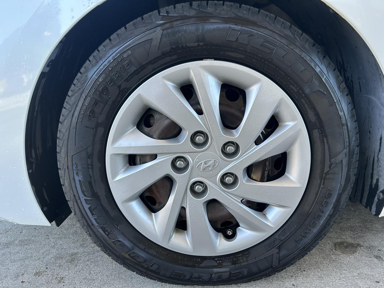 Hyundai Elantra SE Auto 2019