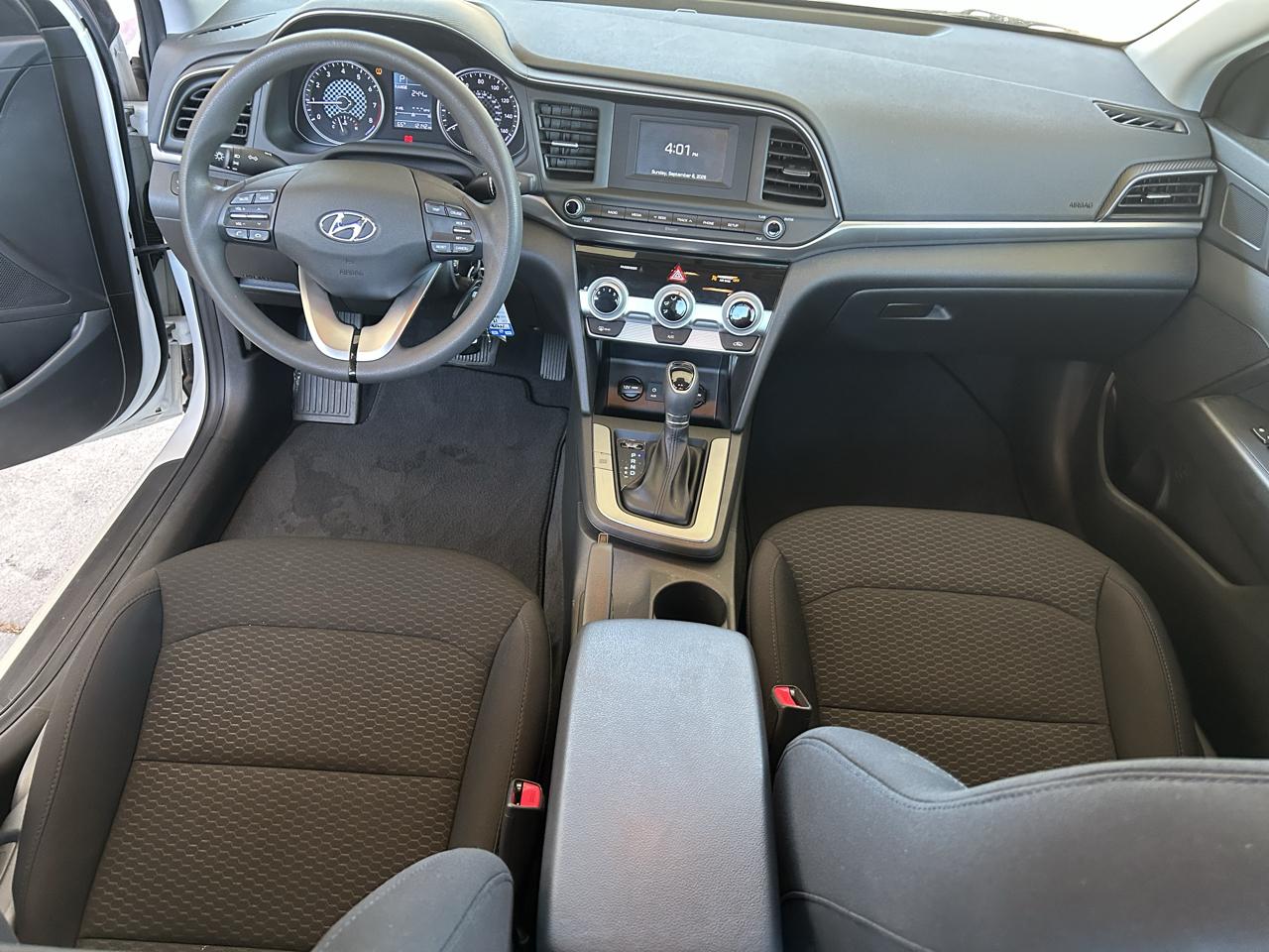 Hyundai Elantra SE Auto 2019