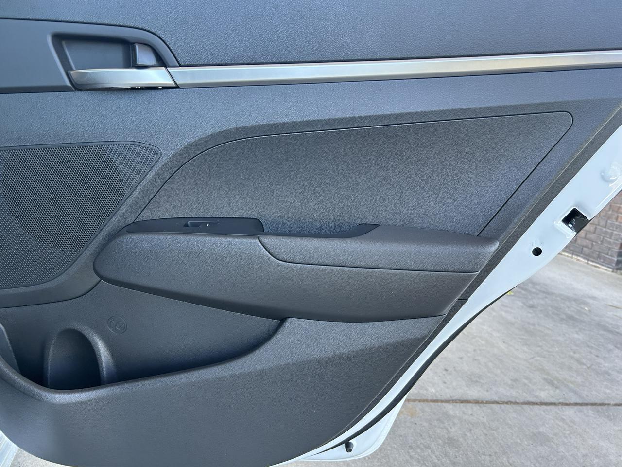 Hyundai Elantra SE Auto 2019