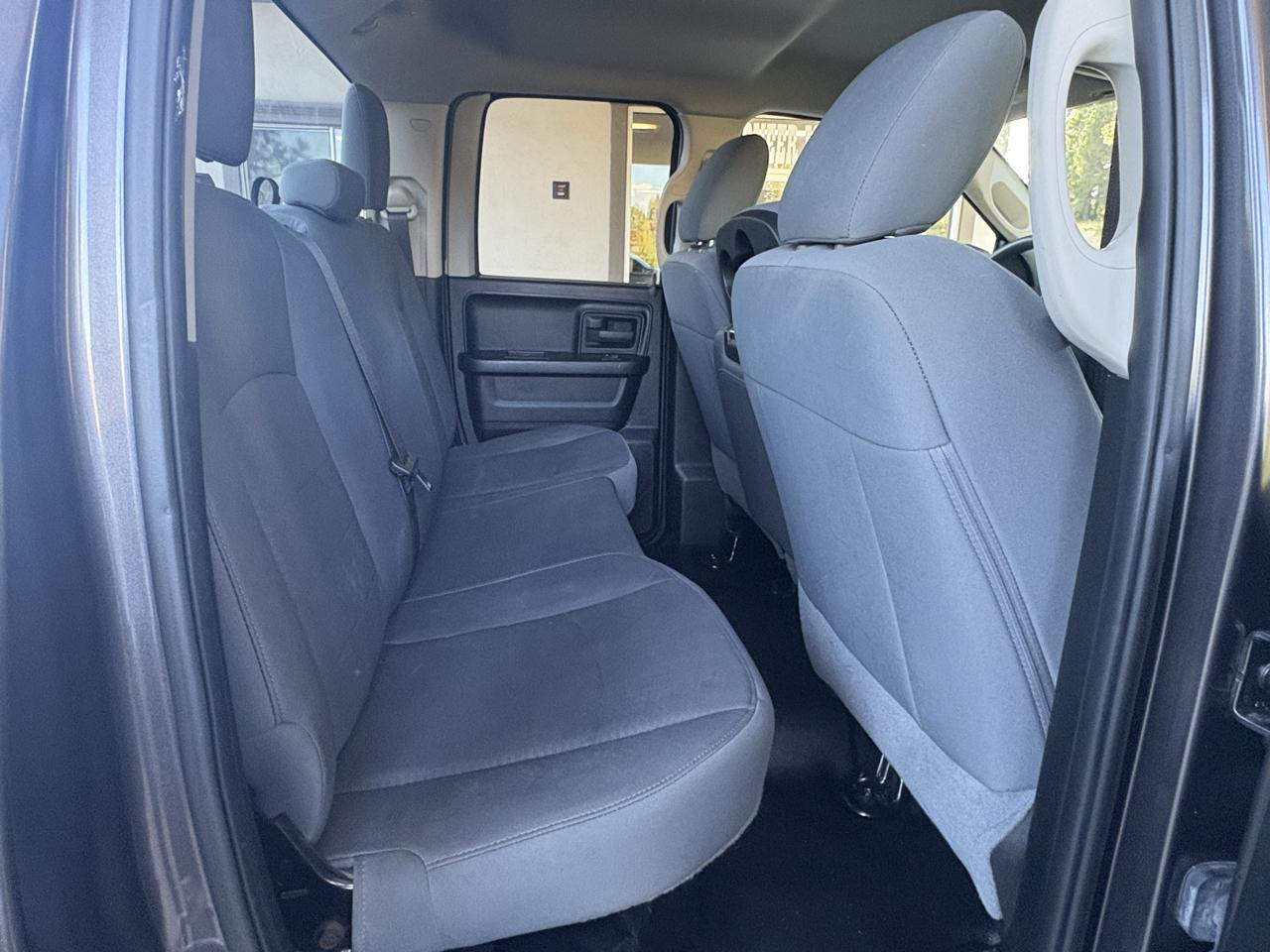 RAM 1500 Tradesman 4x4 Quad Cab 6'4" Box 2018