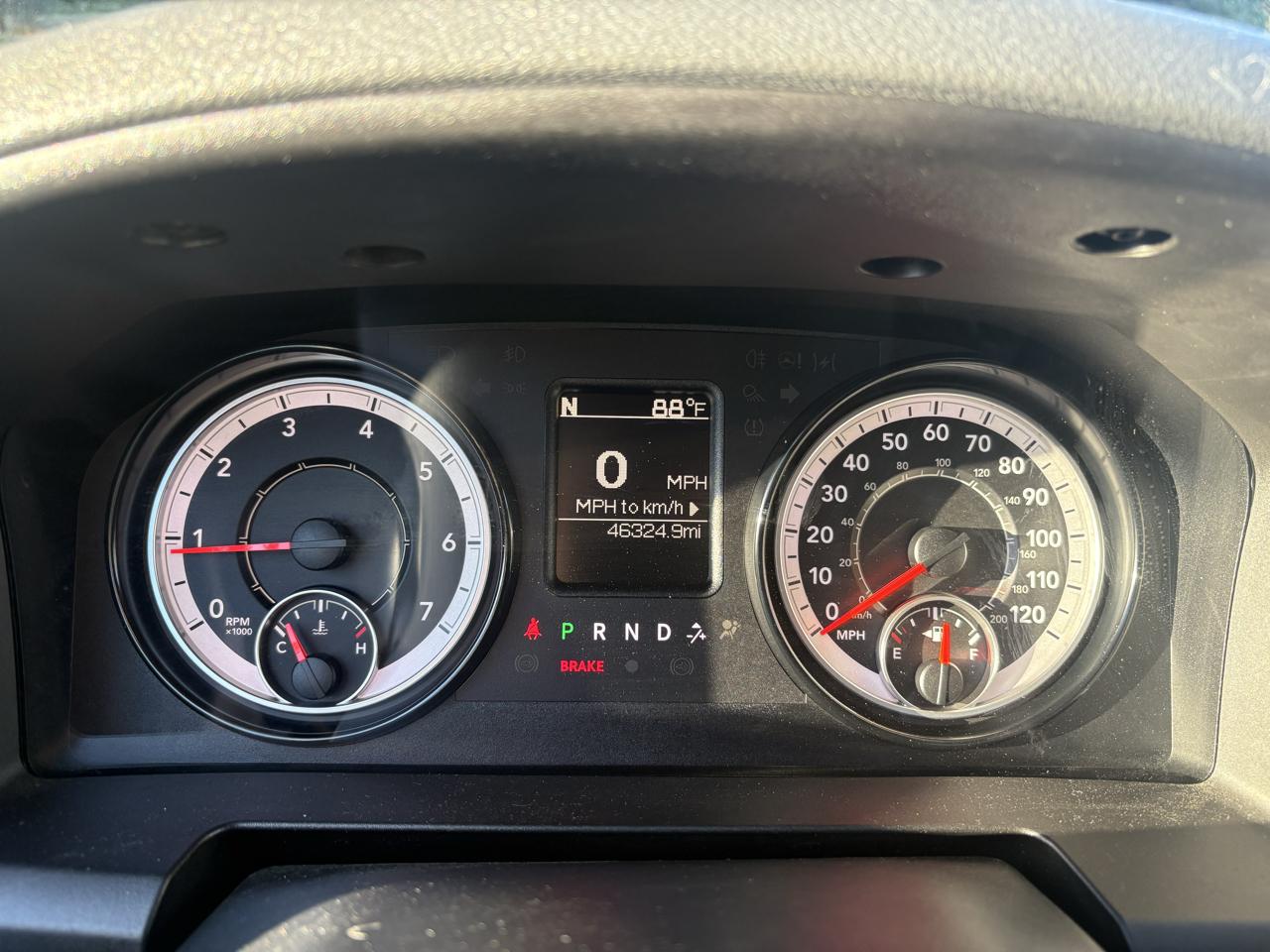 RAM 1500 Tradesman 4x4 Quad Cab 6'4" Box 2018