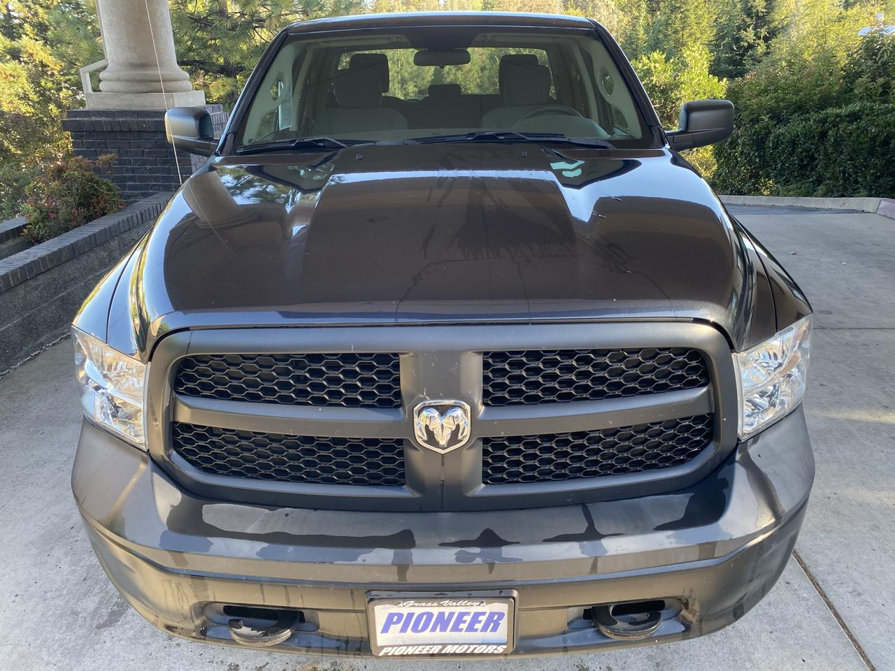 RAM 1500 Classic Tradesman 4x4 Quad Cab 6'4" Box 2019