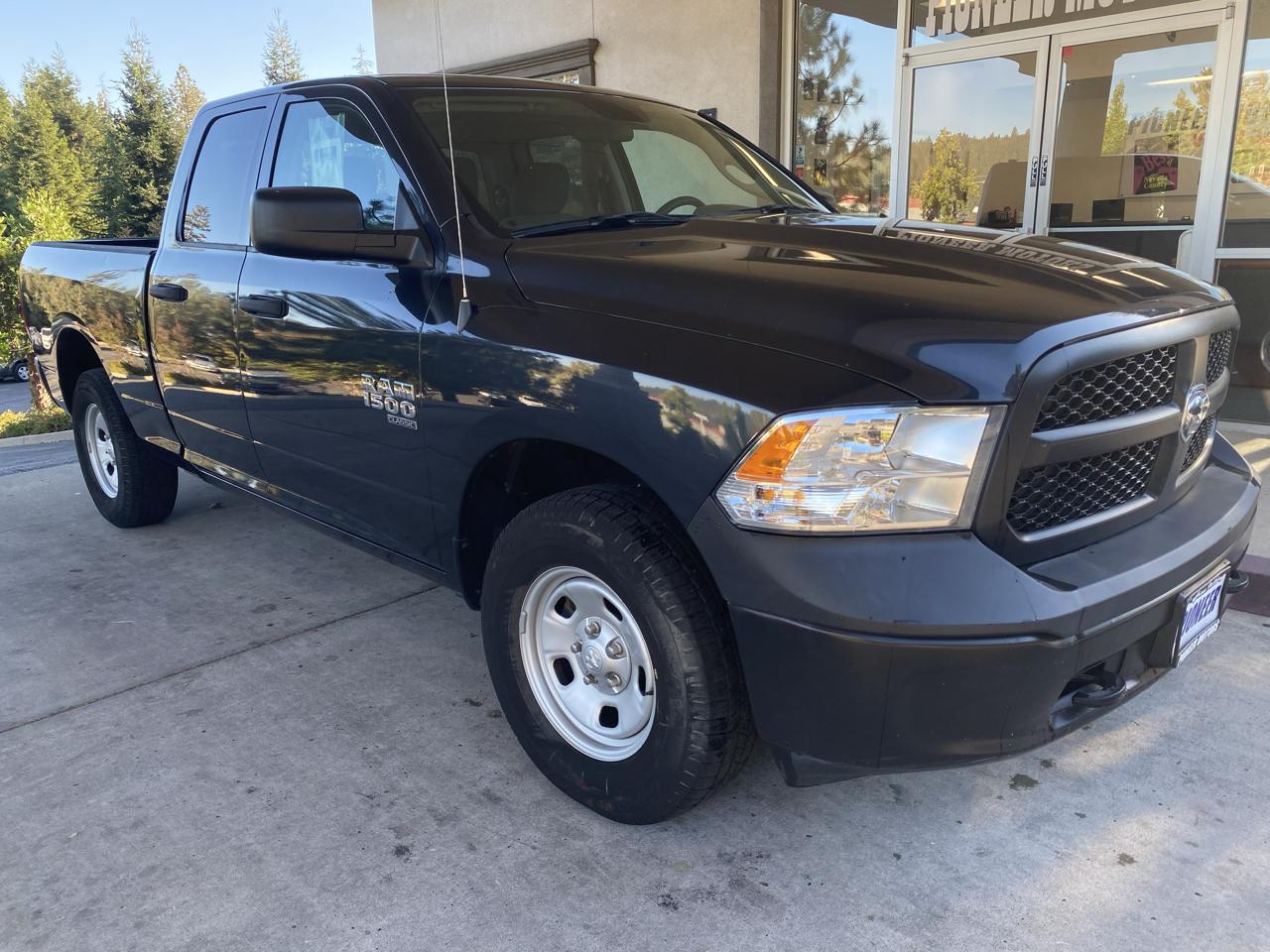 RAM 1500 Classic Tradesman 4x4 Quad Cab 6'4" Box 2019