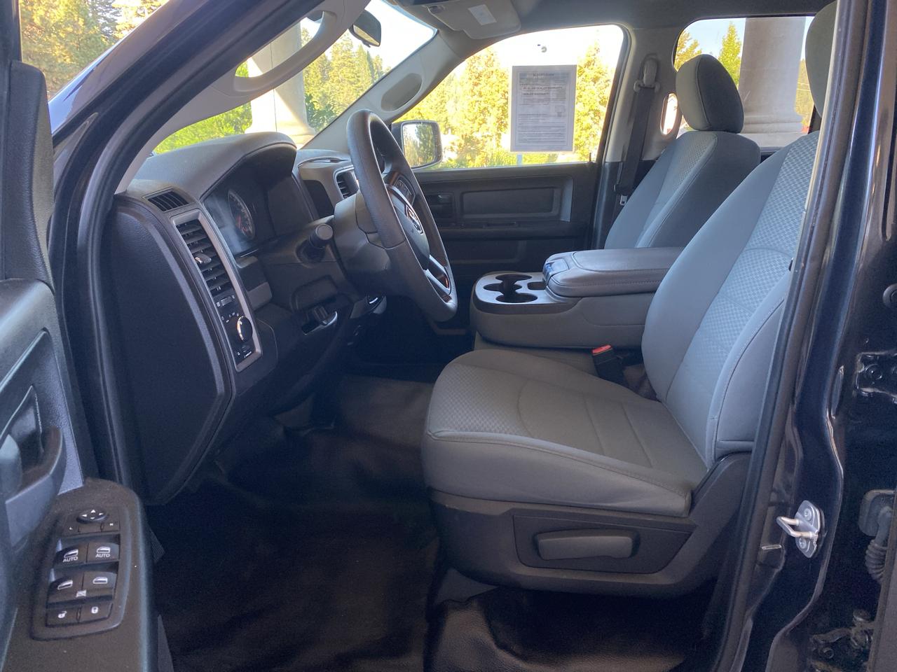 RAM 1500 Classic Tradesman 4x4 Quad Cab 6'4" Box 2019