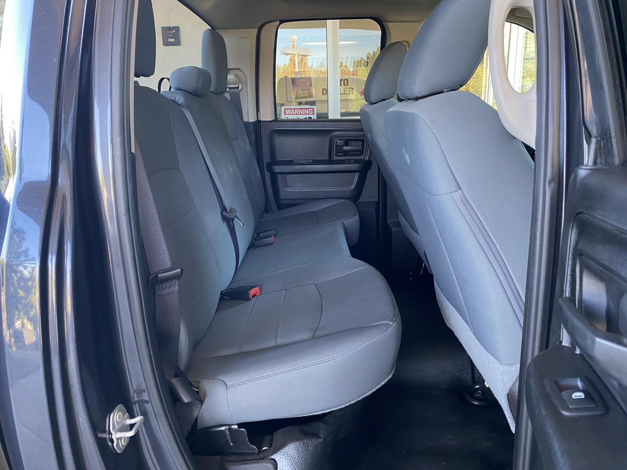 RAM 1500 Classic Tradesman 4x4 Quad Cab 6'4" Box 2019