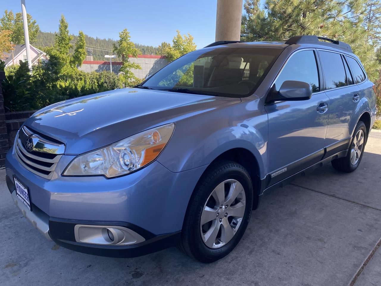 Subaru Outback 4dr Wgn H6 Auto 3.6R Ltd Pwr Moon 2010