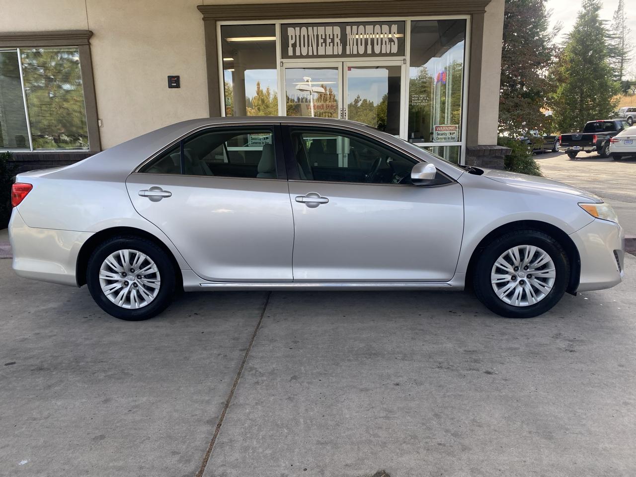 Toyota Camry  2012