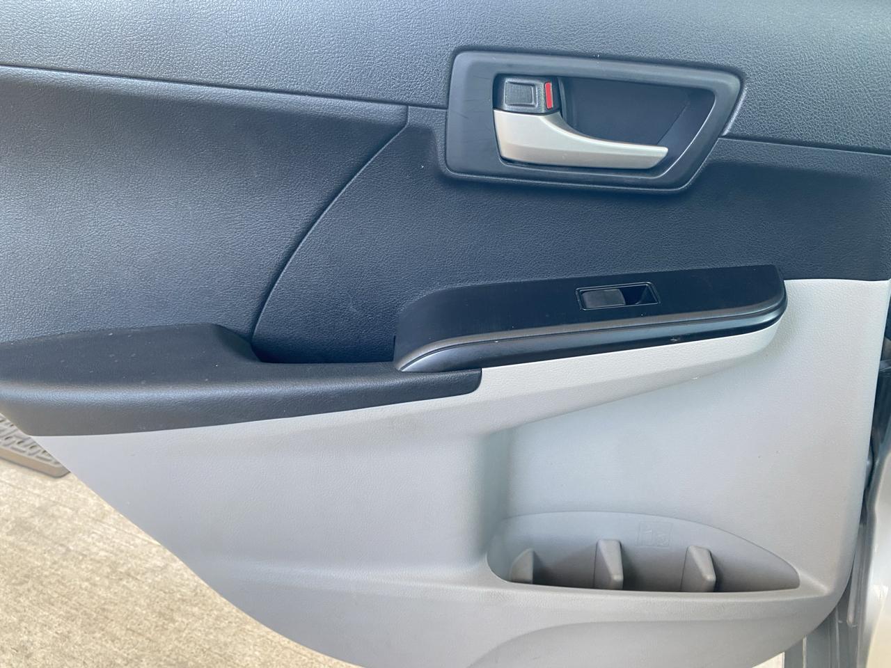 Toyota Camry  2012