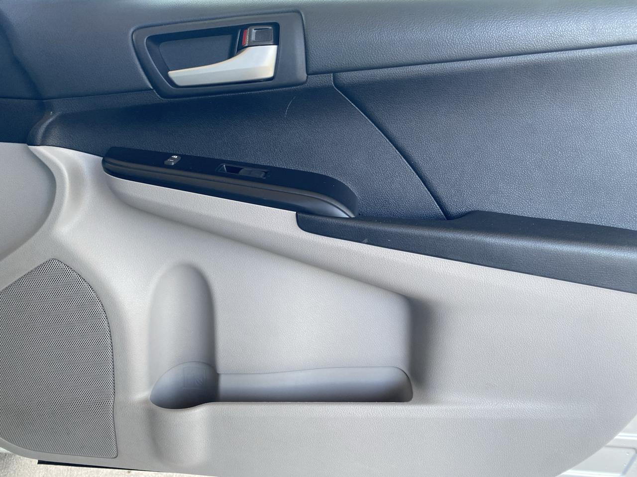 Toyota Camry  2012