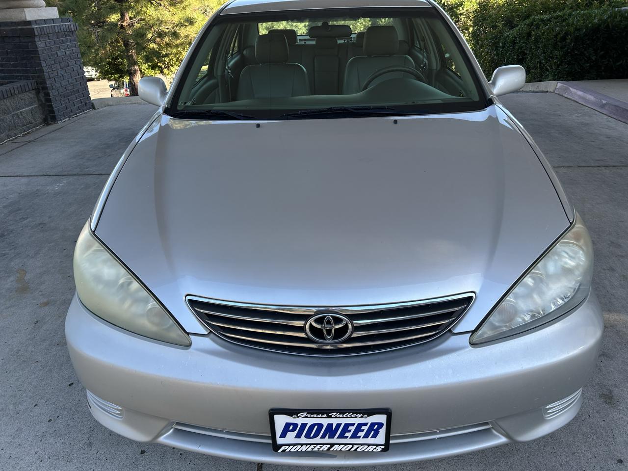 Toyota Camry 4dr Sdn LE Auto 2005