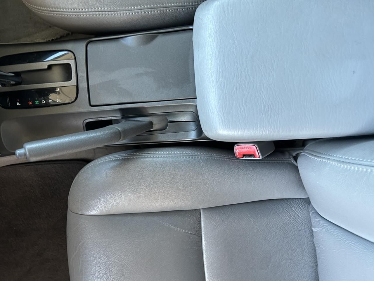 Toyota Camry 4dr Sdn LE Auto 2005