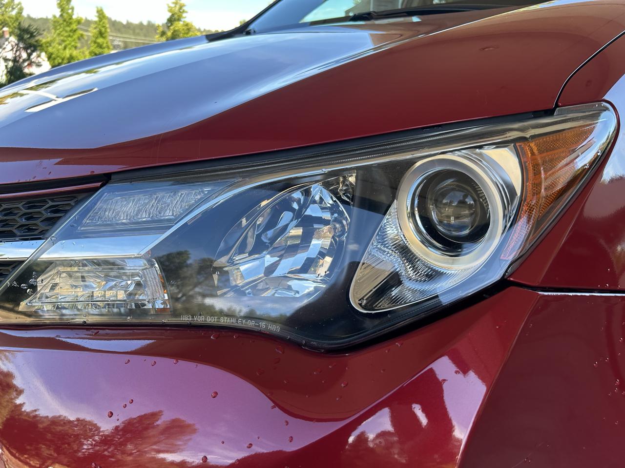 Toyota RAV4  2015