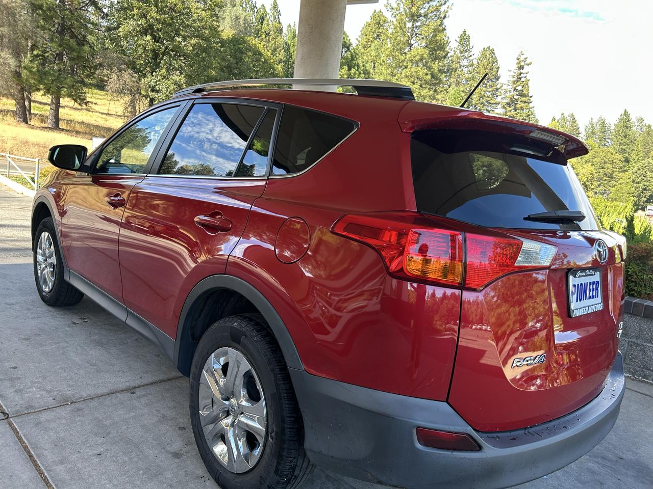 Toyota RAV4  2015
