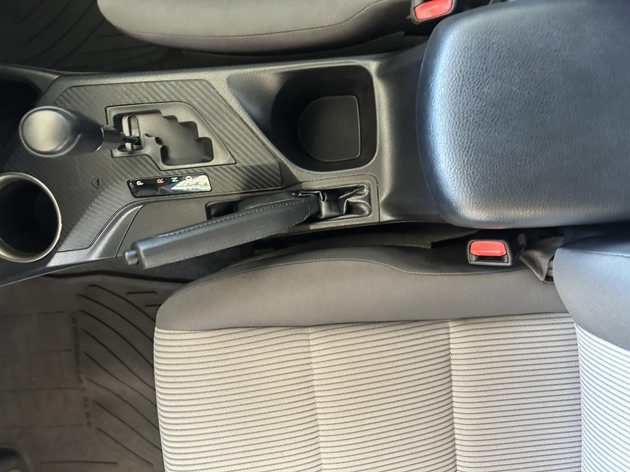 Toyota RAV4  2015