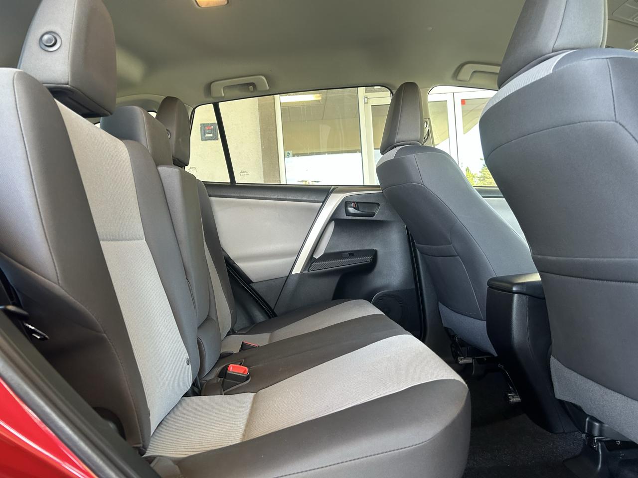 Toyota RAV4  2015