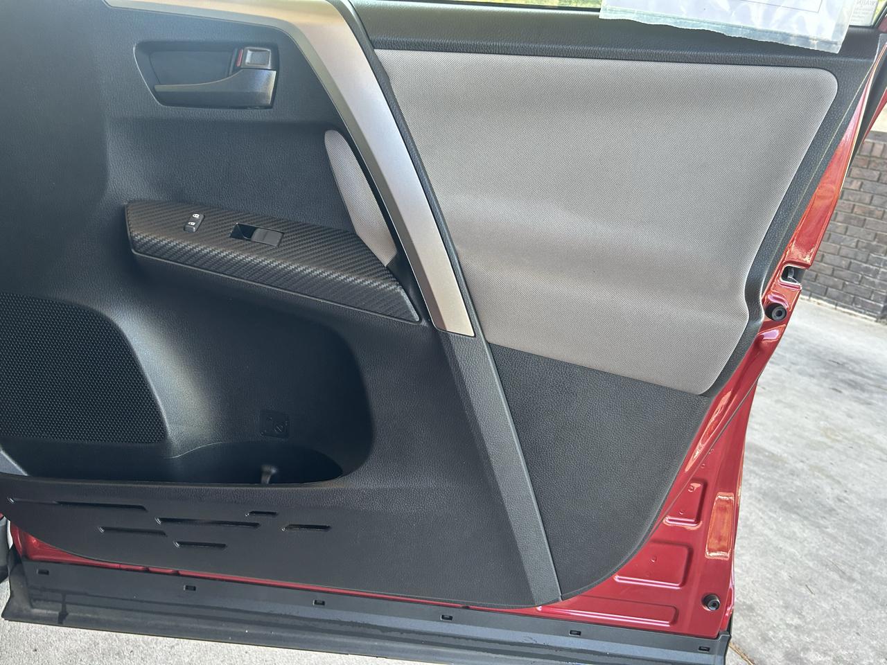Toyota RAV4  2015