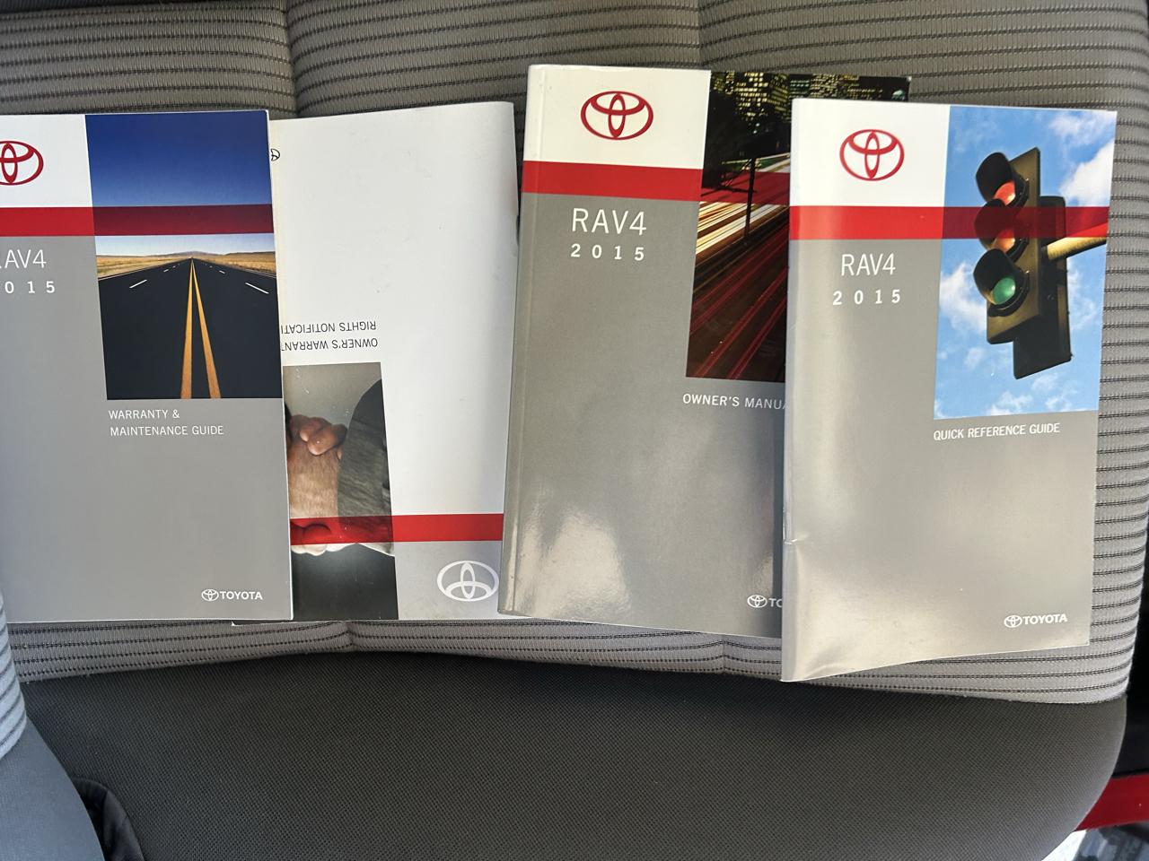 Toyota RAV4  2015