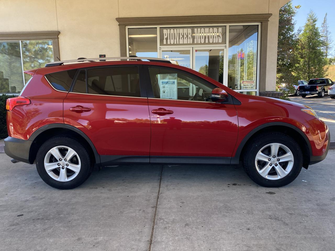 Toyota RAV4  2014