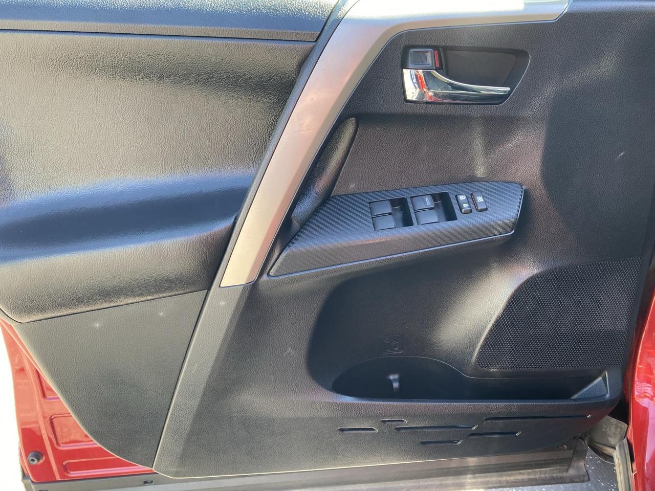 Toyota RAV4  2014