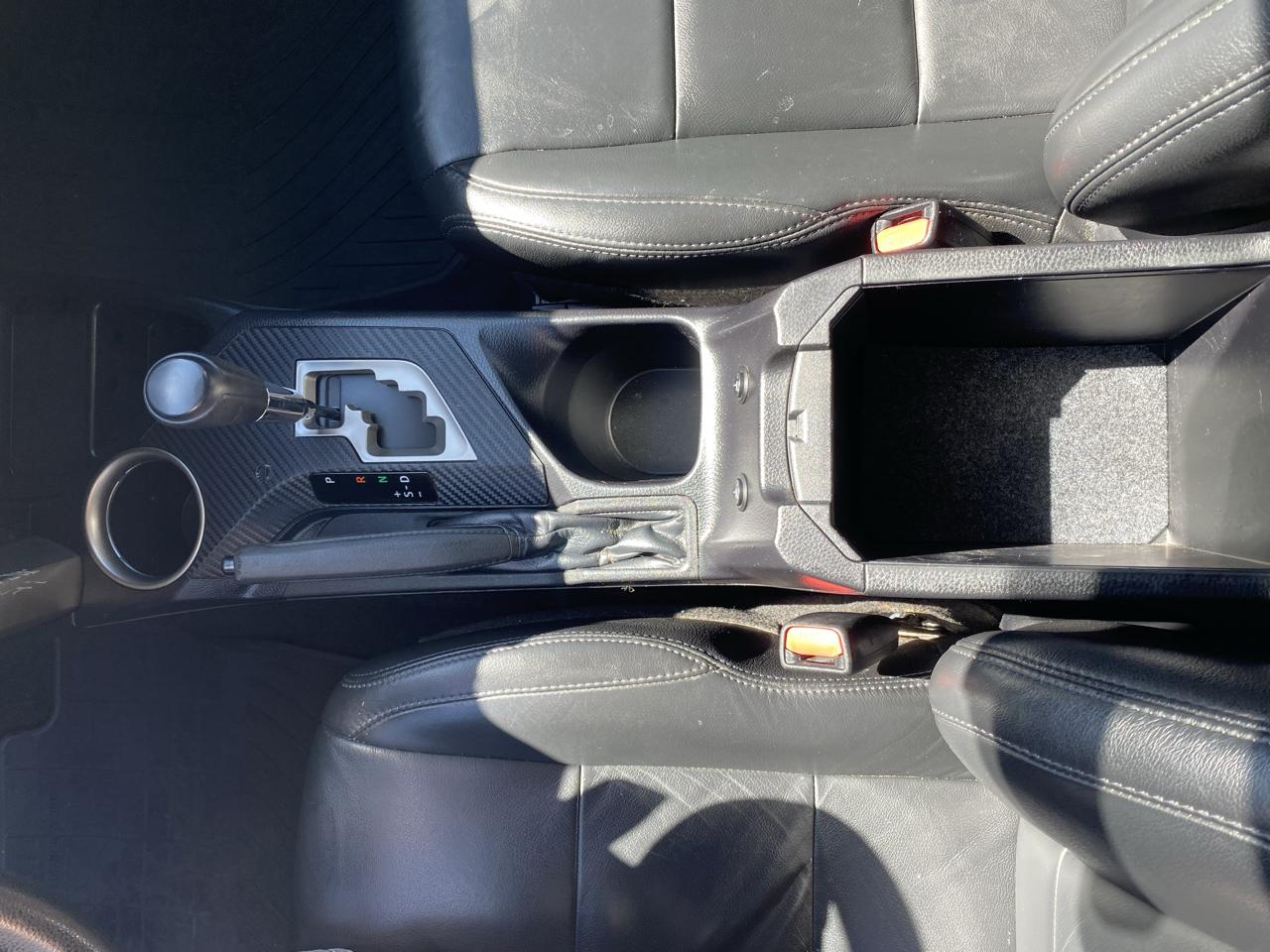 Toyota RAV4  2014