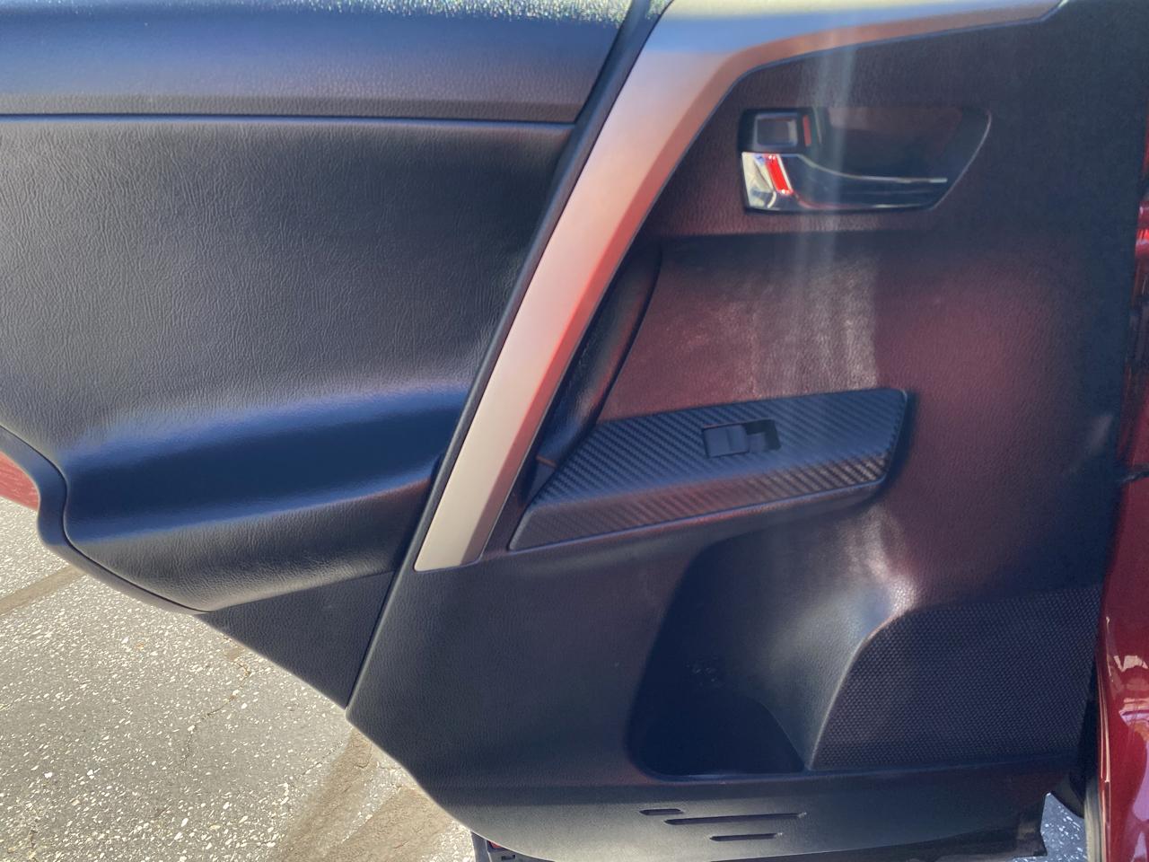 Toyota RAV4  2014