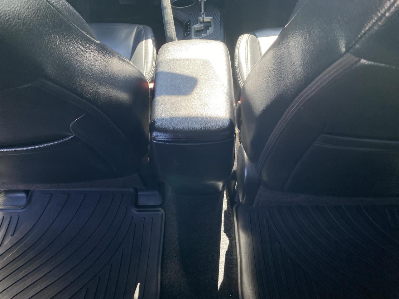 Toyota RAV4  2014