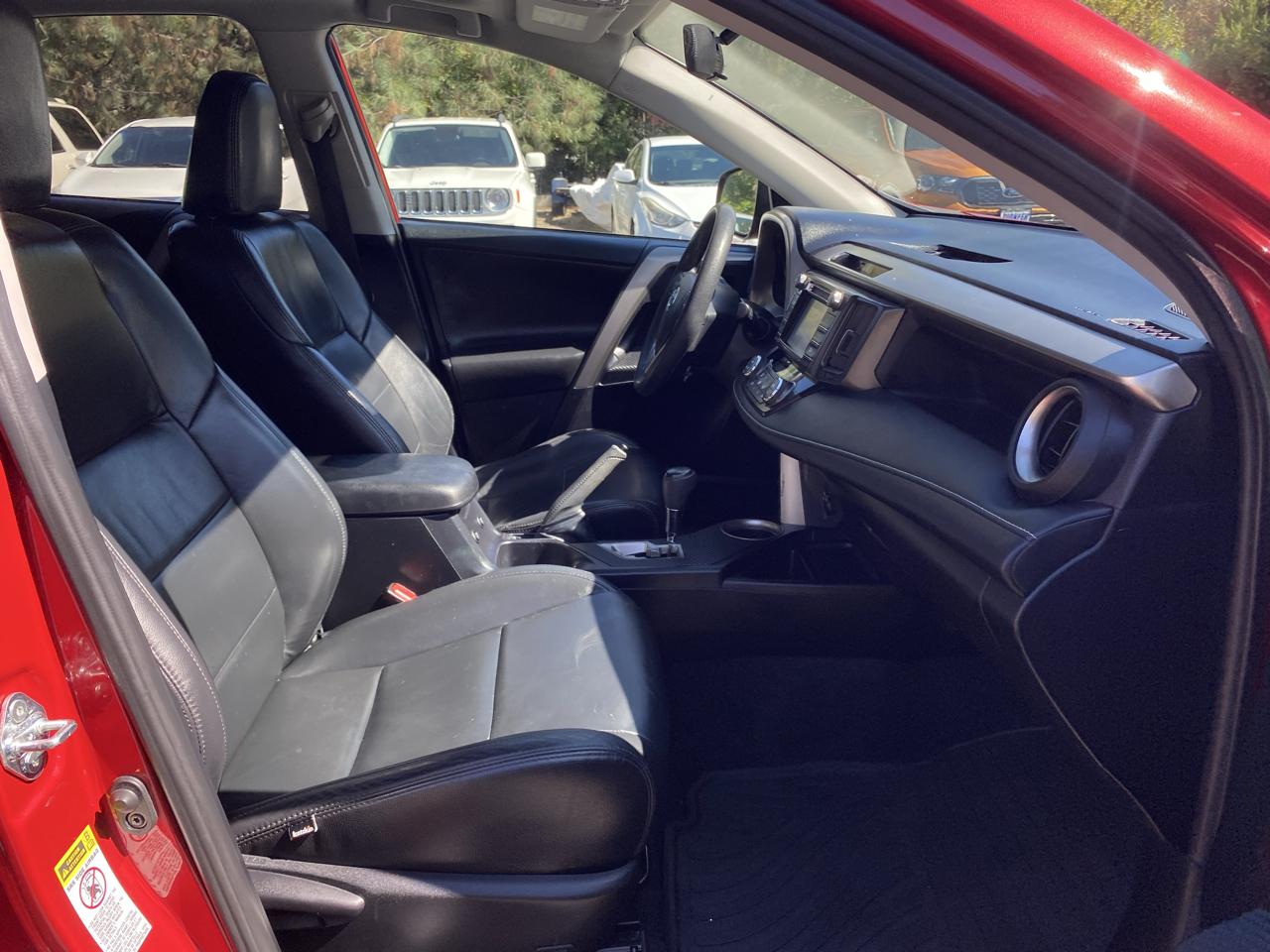 Toyota RAV4  2014