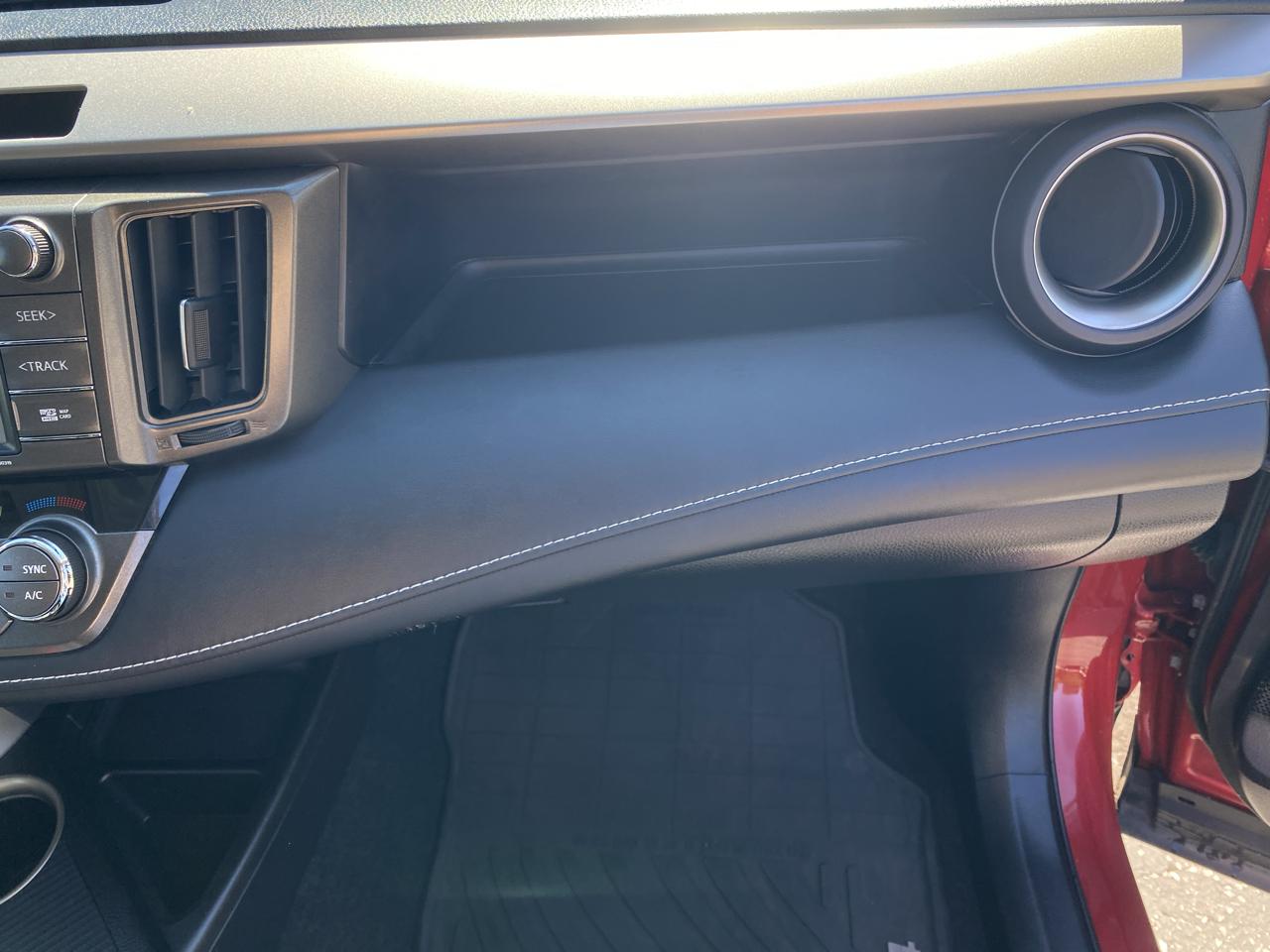 Toyota RAV4  2014