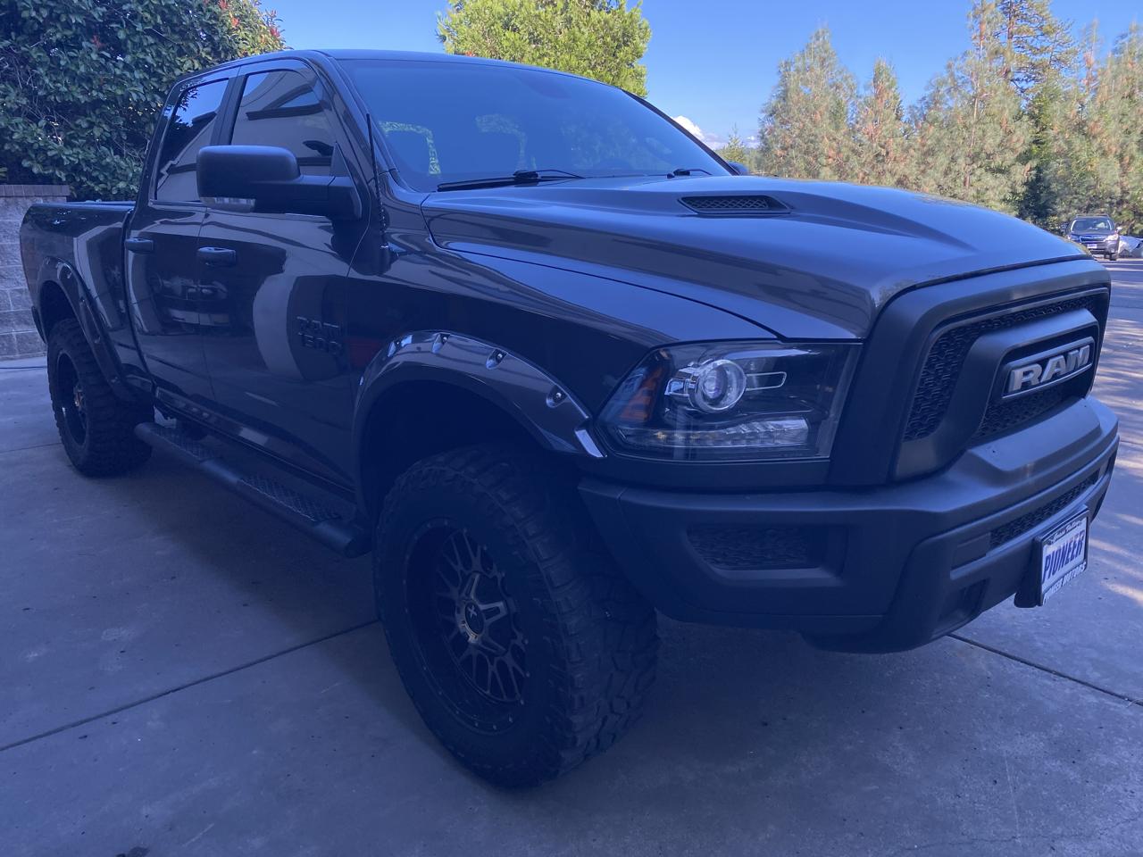 RAM 1500 Warlock 4x4 Crew Cab 5'7" Box 2022