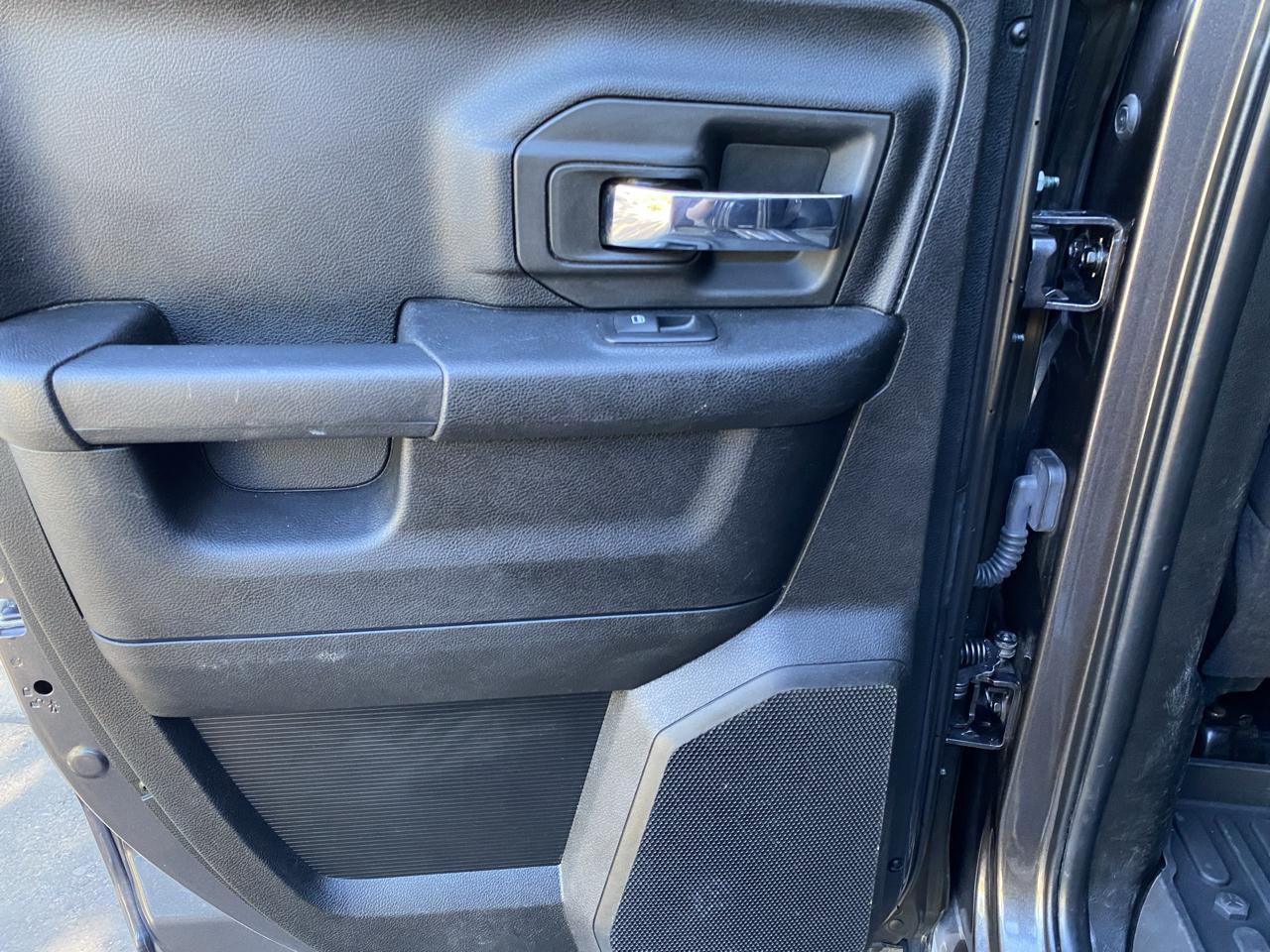RAM 1500 Warlock 4x4 Crew Cab 5'7" Box 2022