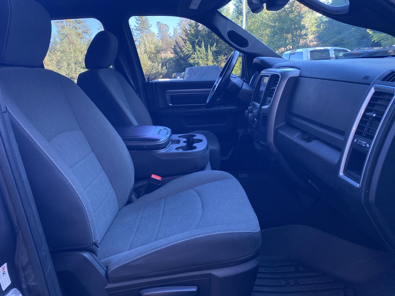 RAM 1500 Warlock 4x4 Crew Cab 5'7" Box 2022