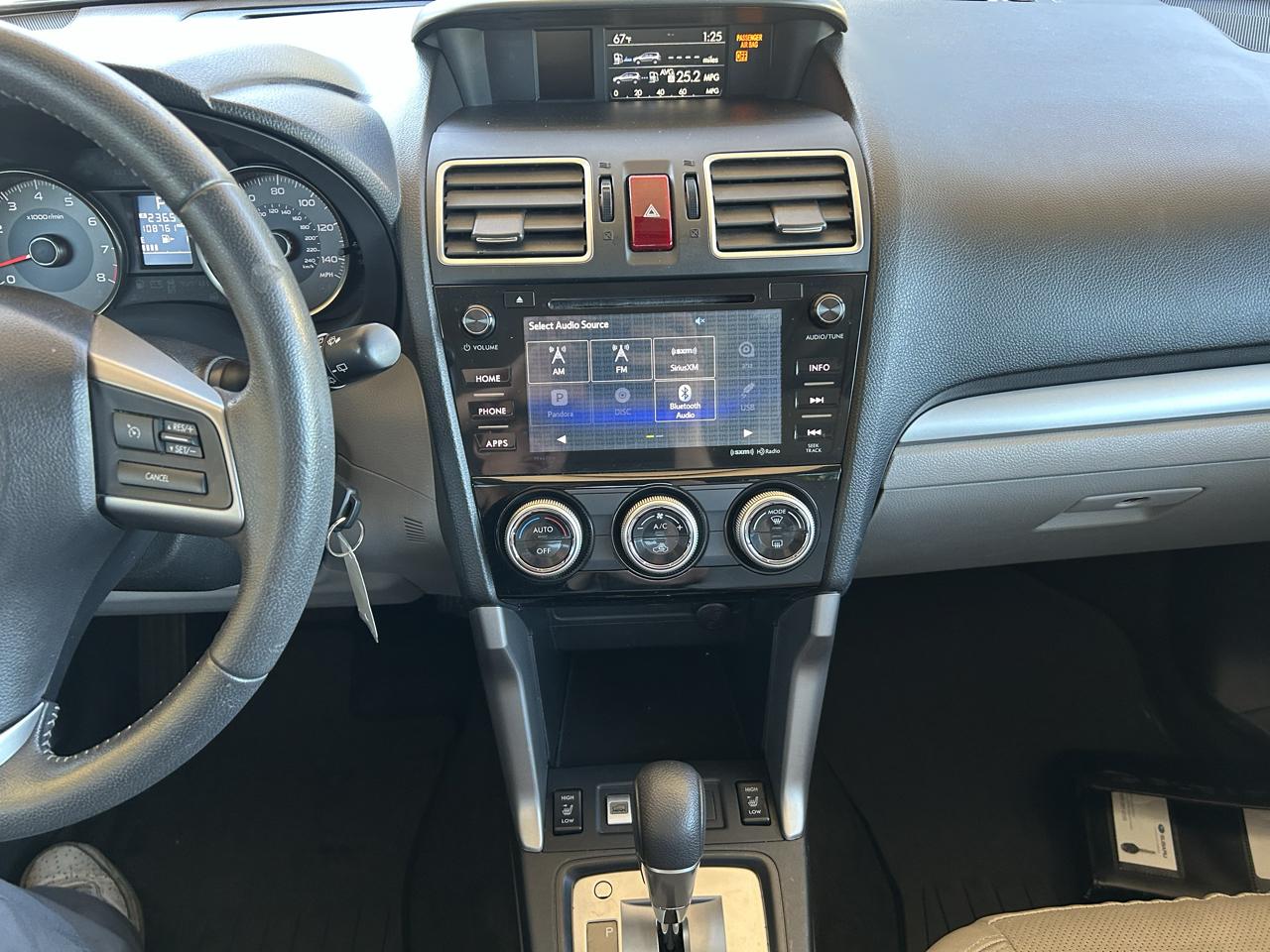 Subaru Forester 4dr CVT 2.5i Limited PZEV 2016